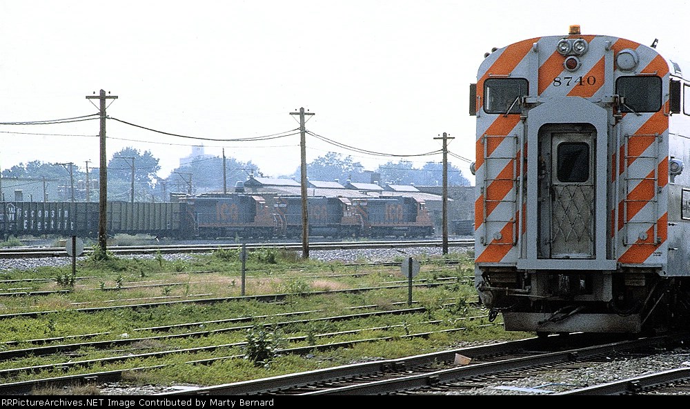 ICG XXXX CNW8740-820818 CNW Western Av Coach Yds, Chicago,IL.jpg