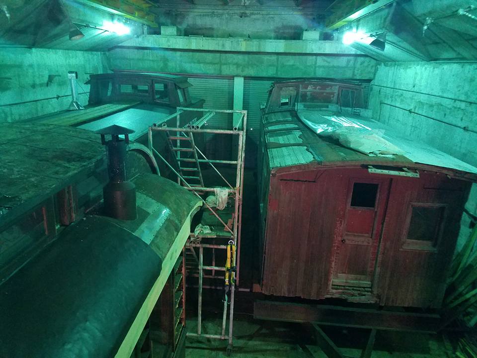 cabooses in silo.jpg