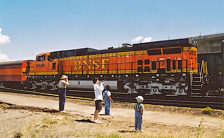 4449 at New West. BC 1.jpg