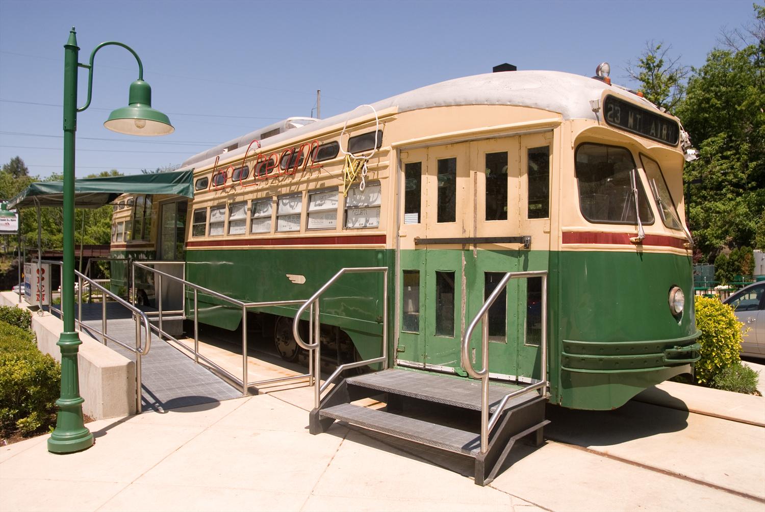 Ice Cream Shoppe Trolley.jpeg