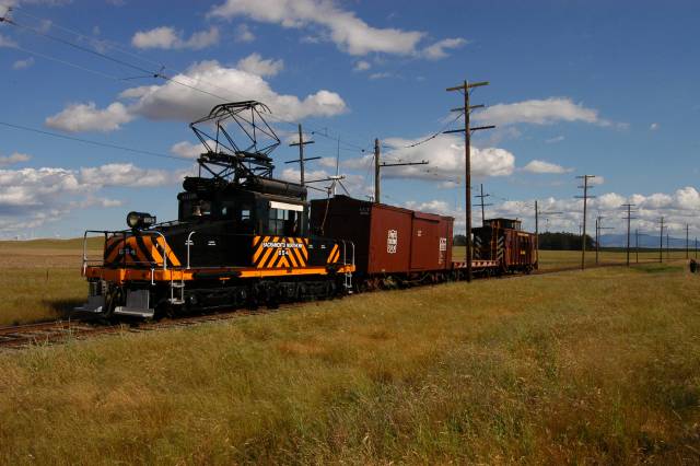 2-SN Freight train.jpg