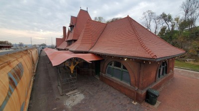 2021-11-23_Train_Shed_Roof_Painting_Damon_Cackley_View1.jpg