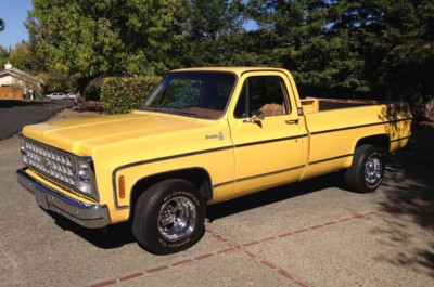 1980chevysilveradocolonialyellowsurvivor.jpg