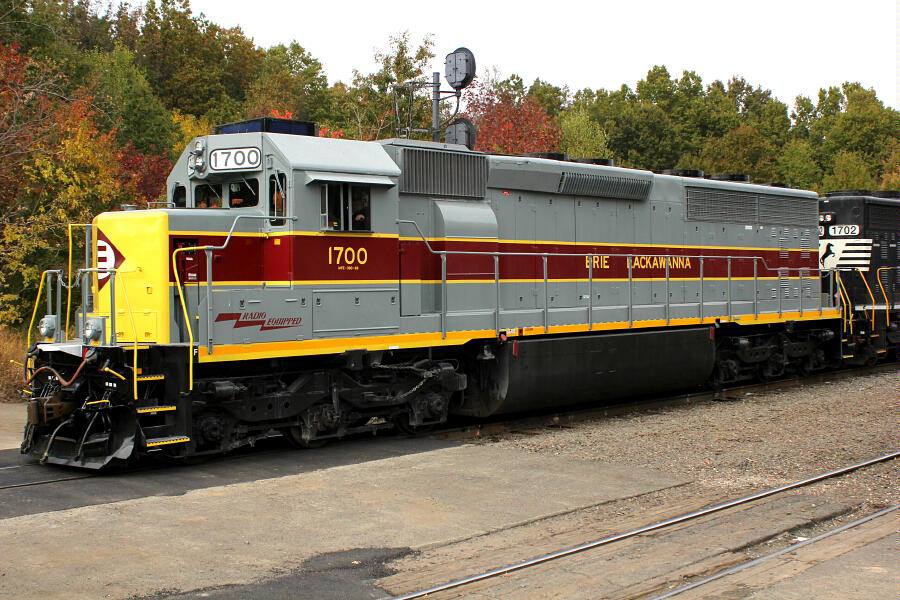 NS1700[2].jpg