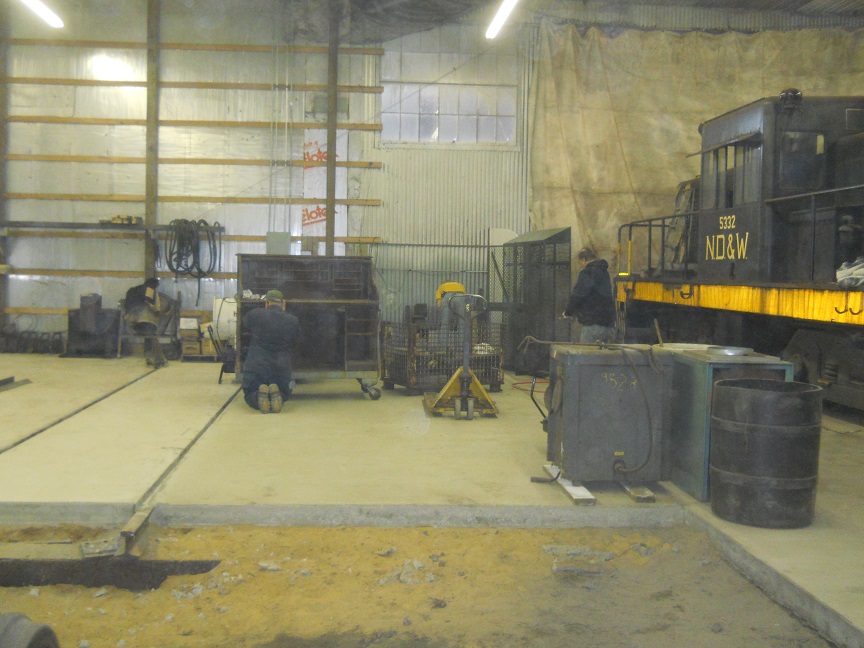Meeting day but work goes on at HVRM 1-16-16 002.JPG