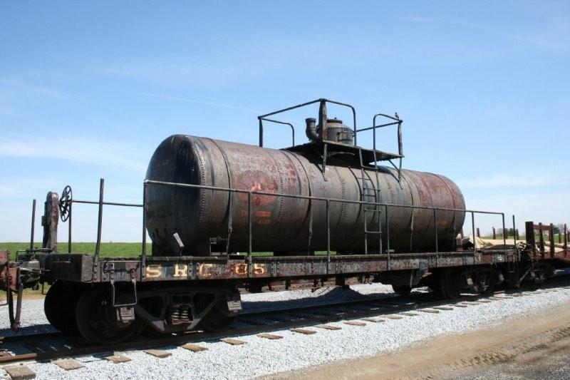 SRCTANKCAR.jpg