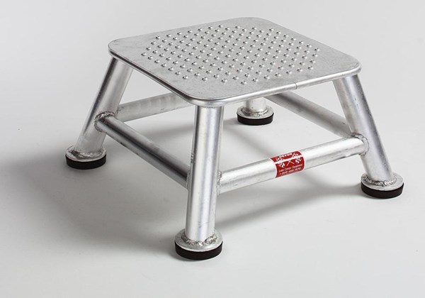 Devgon Lube step box.jpg