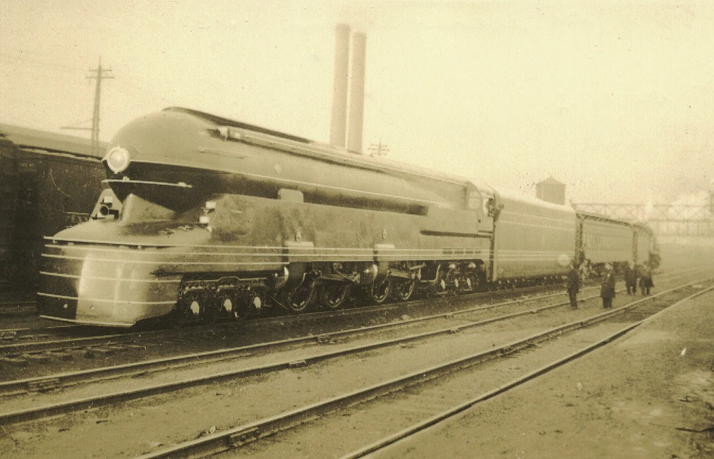 PRR%20S1%206100%20Leaving%20Altoona_bmp%20a.jpg