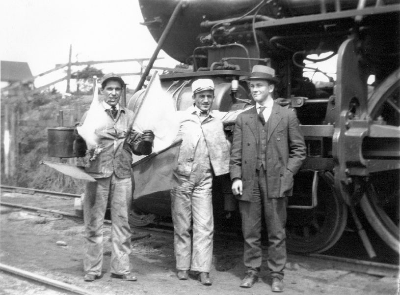 SP_men_c1907.jpg