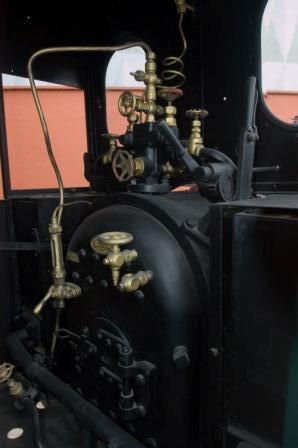 NG 0-4-0T cab Lima, Peru_web 0064.jpg