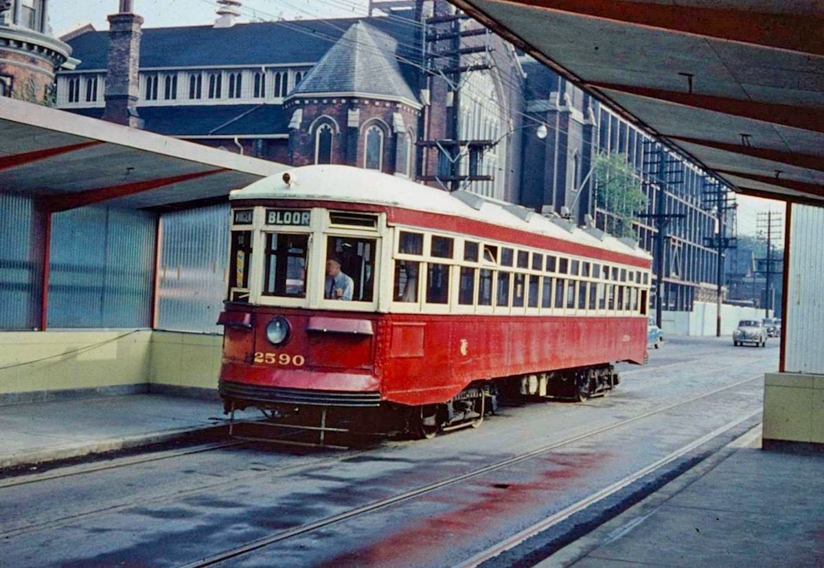2017109-toronto-1950s-peter-witt.jpg-resize-_opacity_100-frame_bg_color_FFF-h_2500-gravity_center-q_70-preserve_ratio_true-w_1400_.jpg