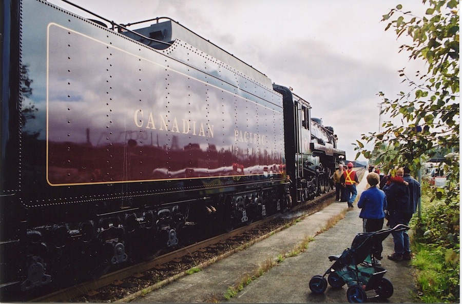 2816 tender.jpg