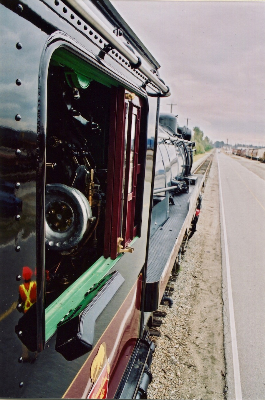 2816 tender  1.jpg