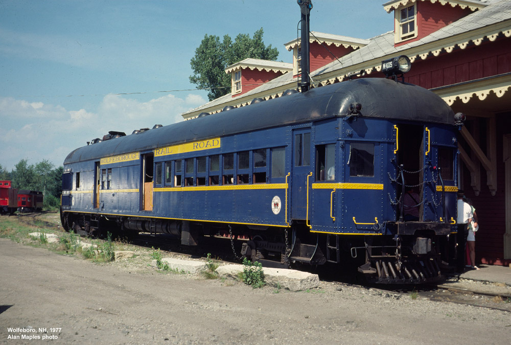 Wolfeboro station and motor car 1977 Alan Maples photo.jpg