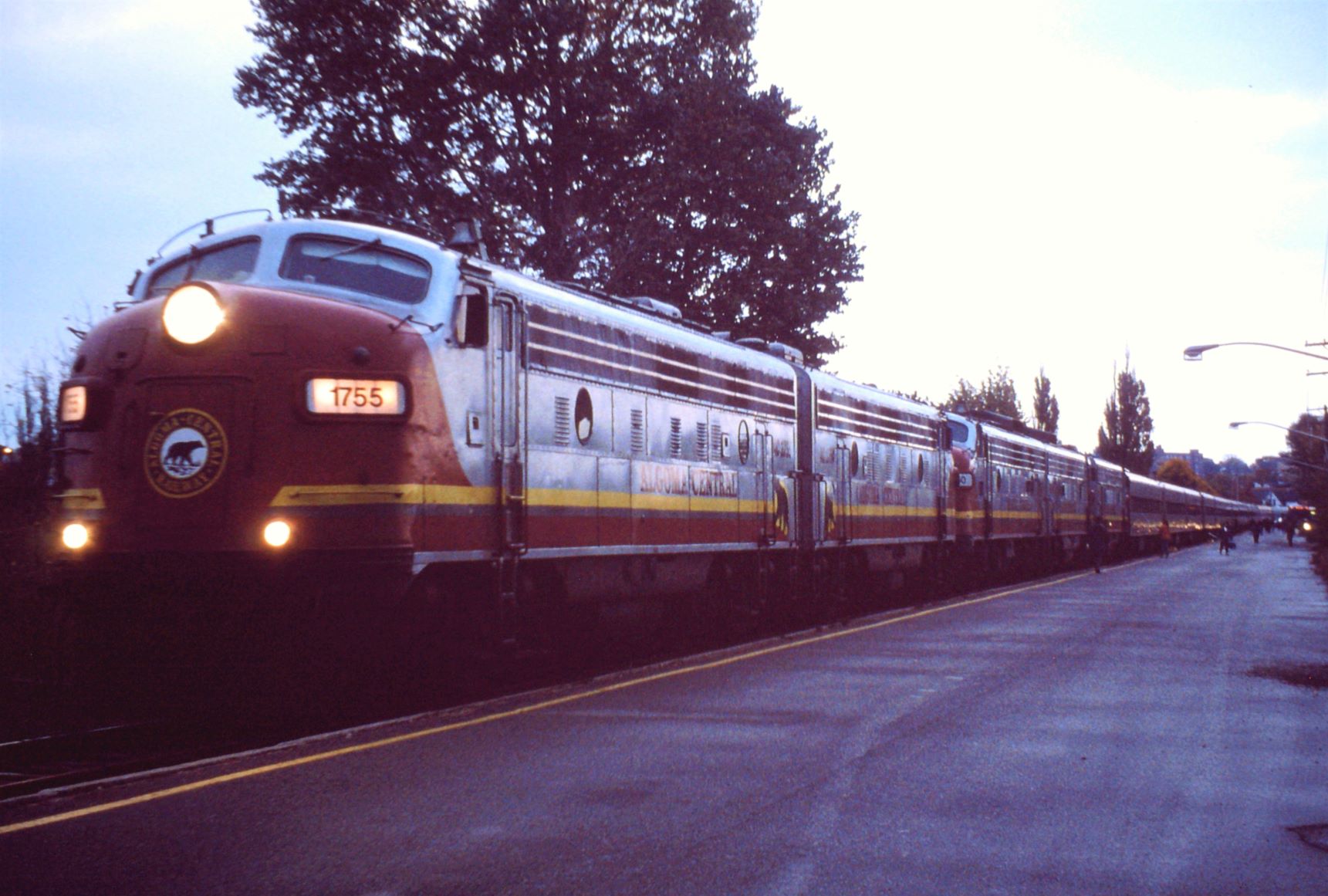 97-913a.JPG