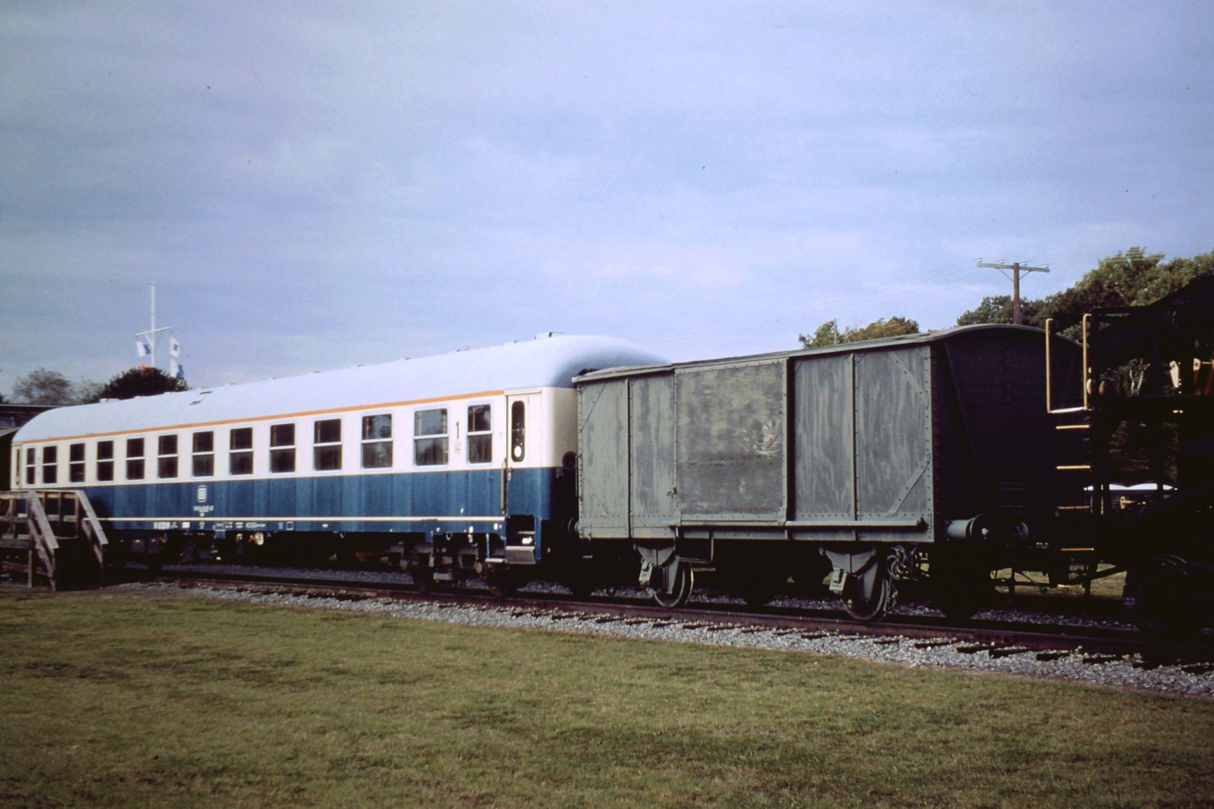 98-959a.JPG