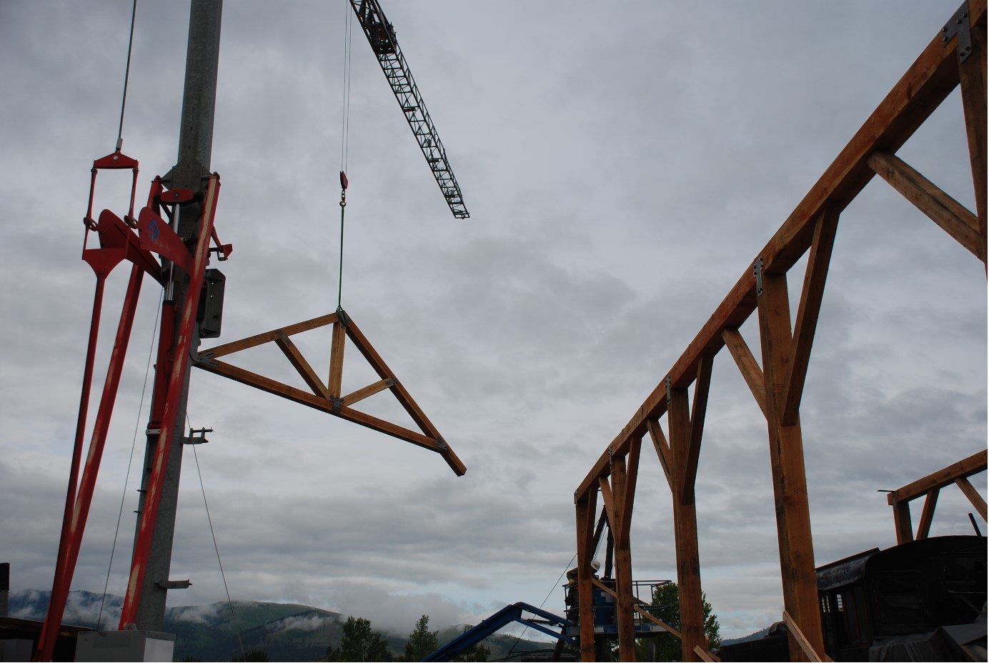 first truss lifted (2).jpg