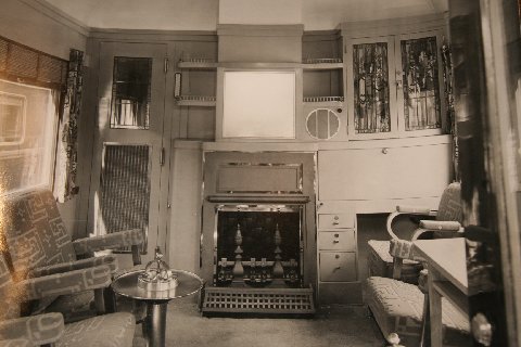 ALTOONA180A.jpg