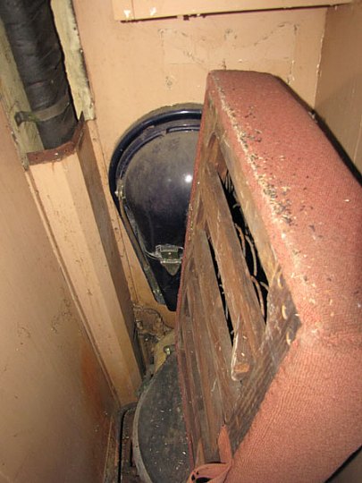 ICSHOWER2A.jpg
