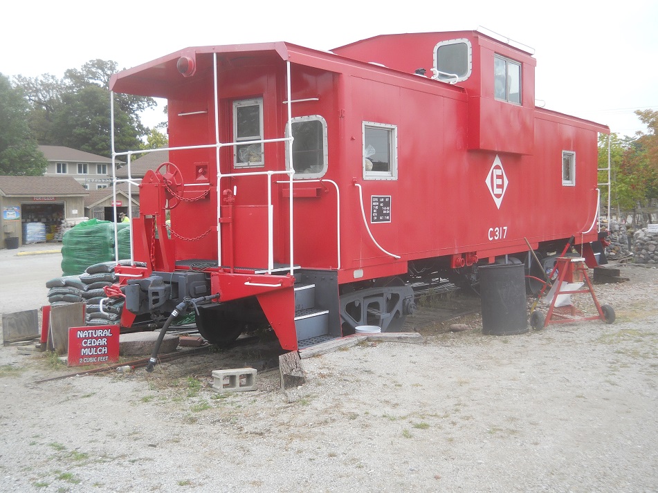 Caboose in Crown Point, IN Sep 2020 003.JPG