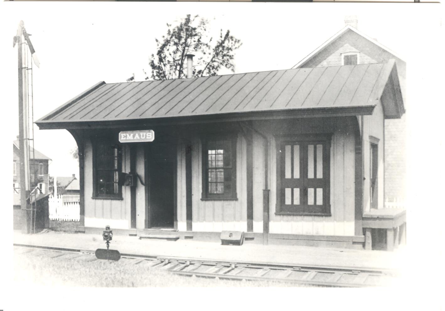 Perkiomen RR Station.jpeg