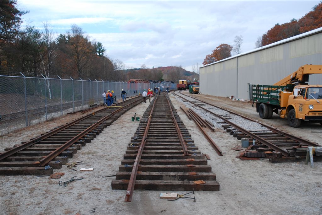 11-1-08 looking north 3 tracks.jpg