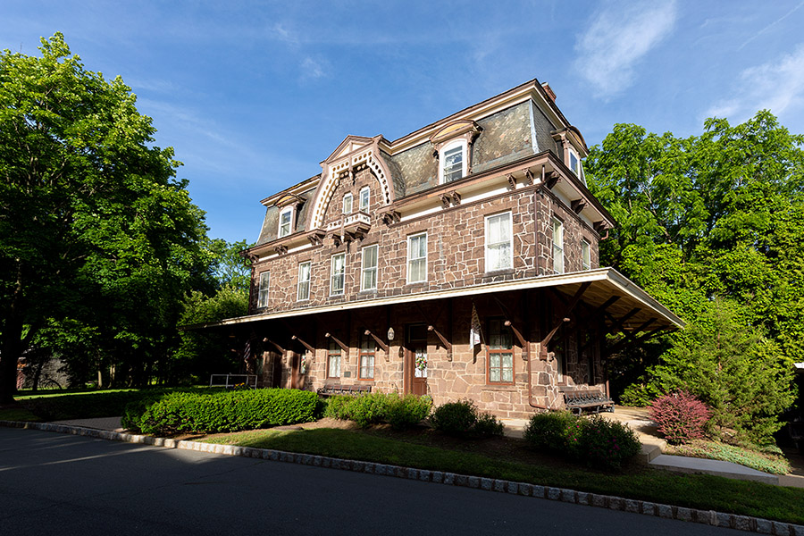 Pennington Station LR.jpg