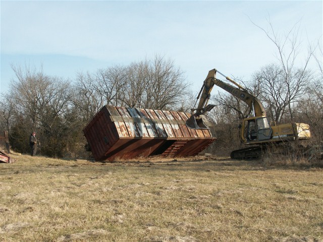 RI boxcar 21546 move 12-20-2010 pix # 2 by L Droge.JPG