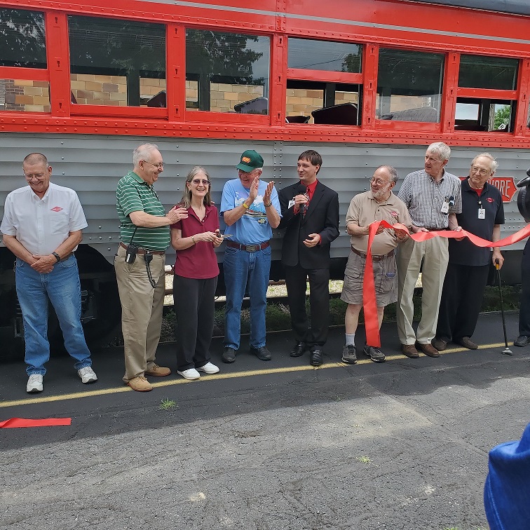 ribbon cutting.jpg