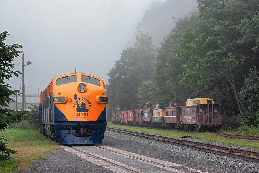CNJ 56 Caboose Line LR.jpg