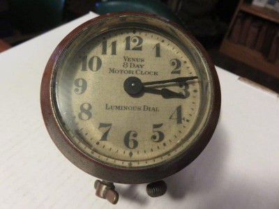 Clock Venus.jpg