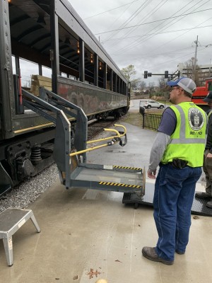 Three Rivers Rambler Knoxville TN 12152018 wheelchair lift Alan Maples photo.jpg