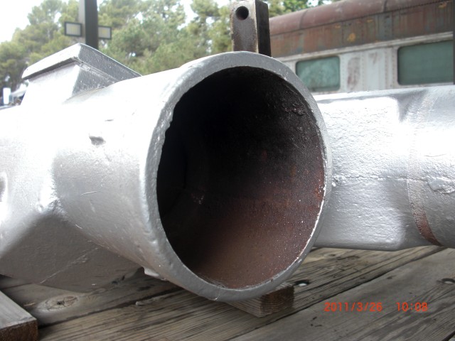 lower mast casting.jpg