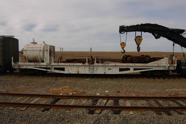 Crane tender.jpg