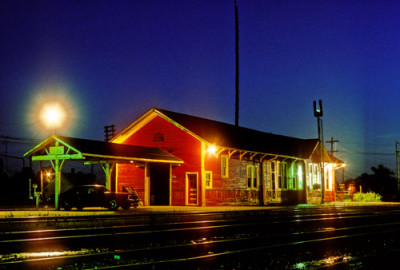 CRIP-STATION-BUREAU-JCT-IL-JUN74-P-COOK.jpg