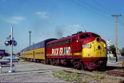 CRIP-677-F7A-CNW-CARS-BLUE-ISLAND-IL04JUN77-P-COOK.jpg