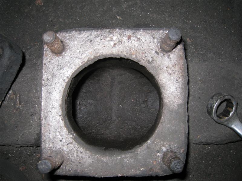 Blast pipe passages from cylinders.jpg