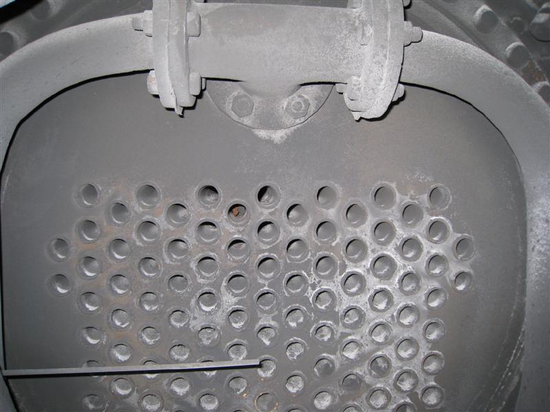 Top half tubeplate showing pipe for measuring smokebox vacuum.jpg