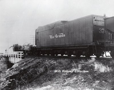 3703-4.jpg