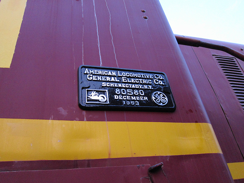 RGVRRM_LV211_BuildersPlate_WJames_CRH_800px.jpg