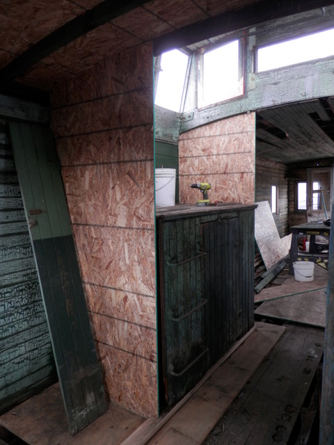 caboose interior feb 2012 003.JPG