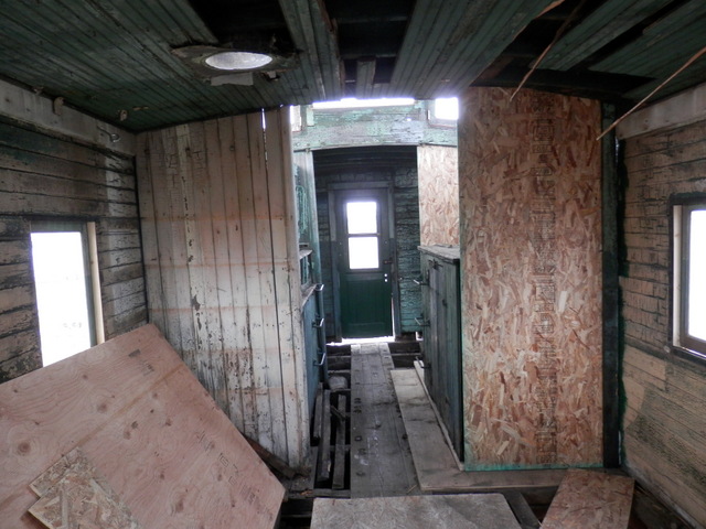caboose interior feb 2012 002.JPG
