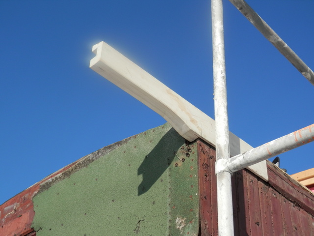 caboose roof supports 006.JPG