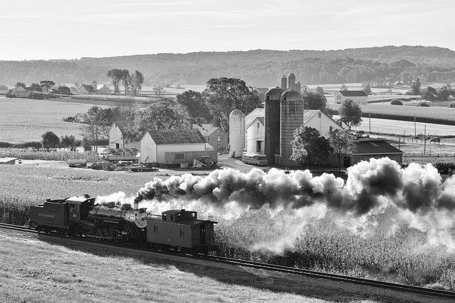 SRC 90 BL Barn BW LR.jpg