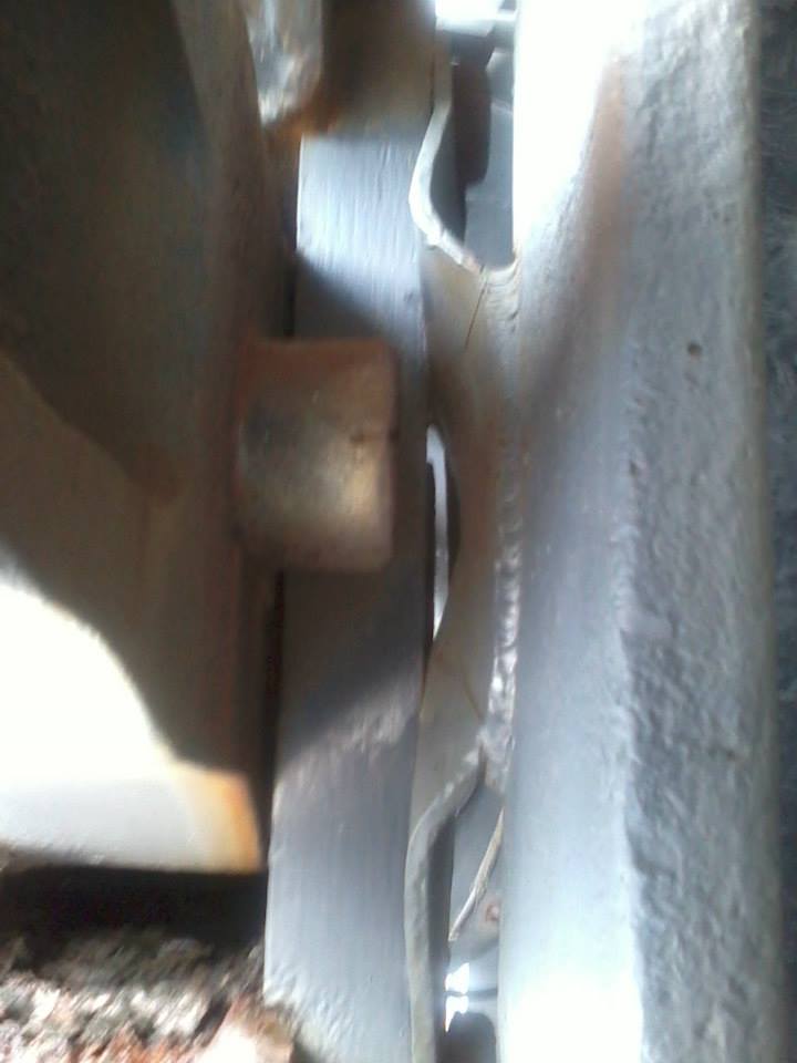 1504 3 welded crosshead.jpg
