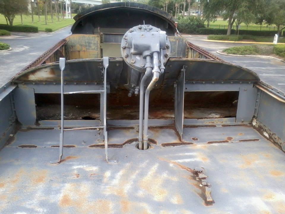 1504 19 pusher cylinder.jpg