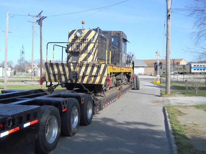 ND&W #5332 arrives at HVRM 11-19-13 001.JPG