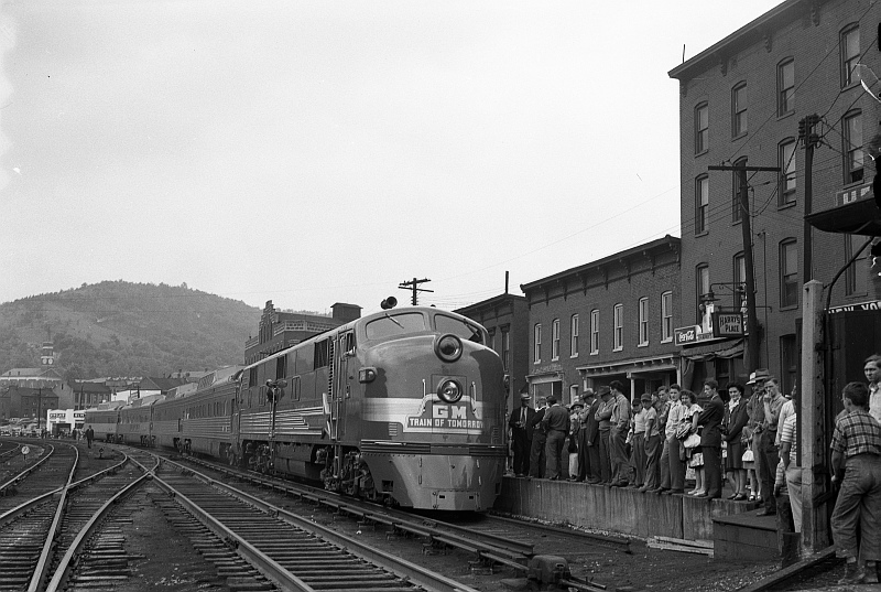 trainoftorrow01.jpg