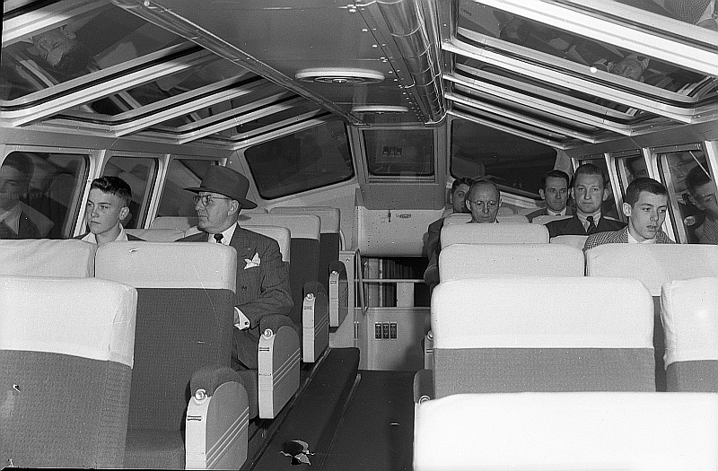trainoftomorrow02.jpg