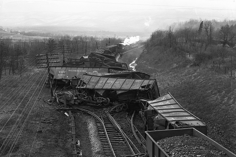trainwreck01031948_01.jpg